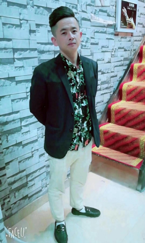 男人三十而立的第一张照片--龙岩相亲服务中心
