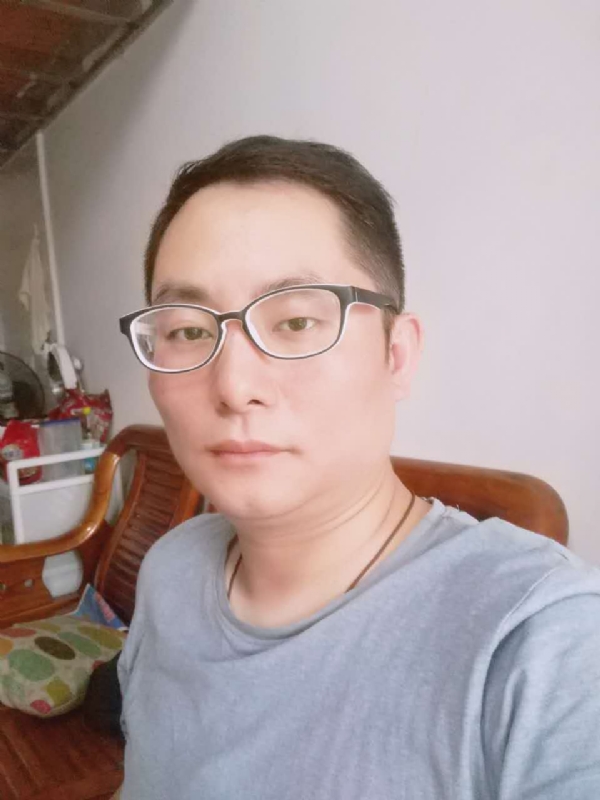 流星的尾巴的第一张照片--龙岩相亲服务中心