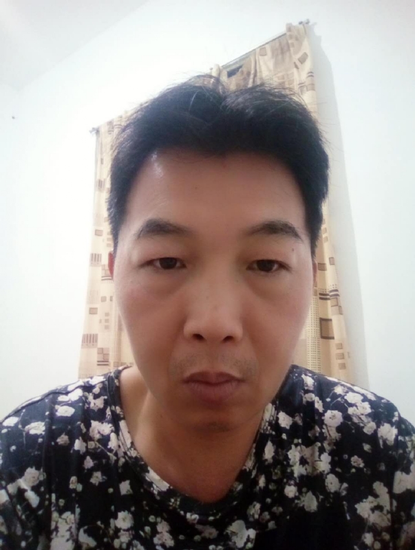 繁华哀伤的第一张照片--龙岩相亲服务中心
