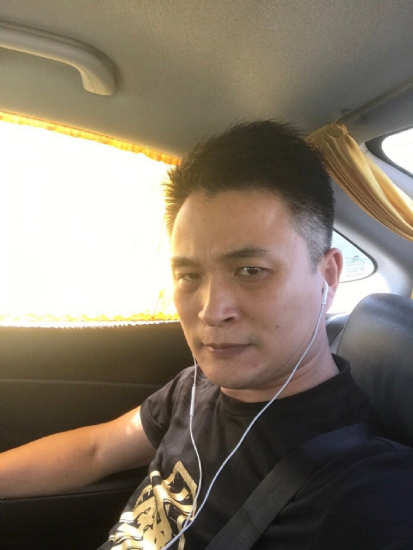 罗的第二张照片--龙岩相亲服务中心