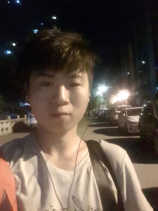 流星的瞬间的第一张照片--龙岩相亲服务中心