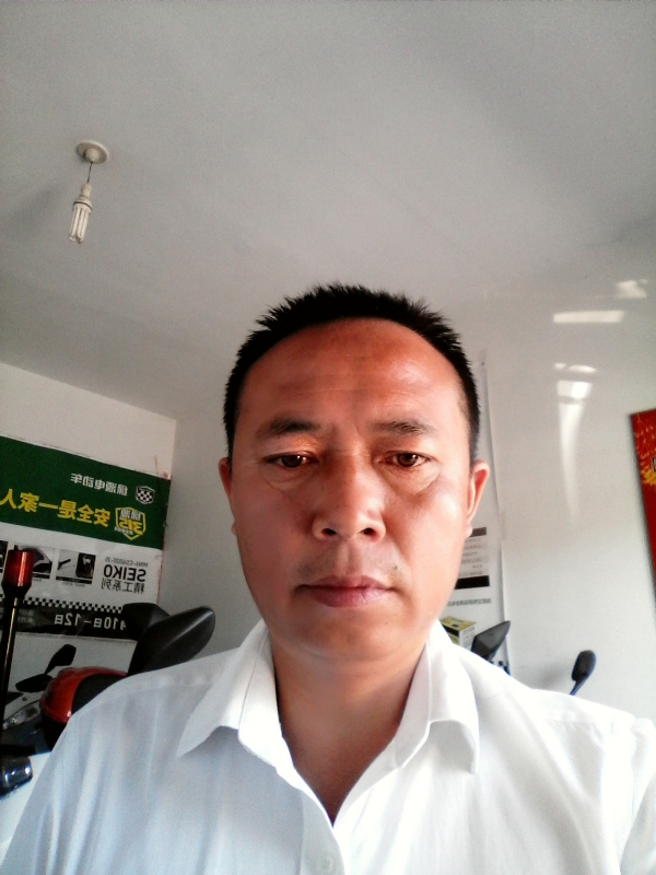 左手的第一张照片--龙岩相亲服务中心