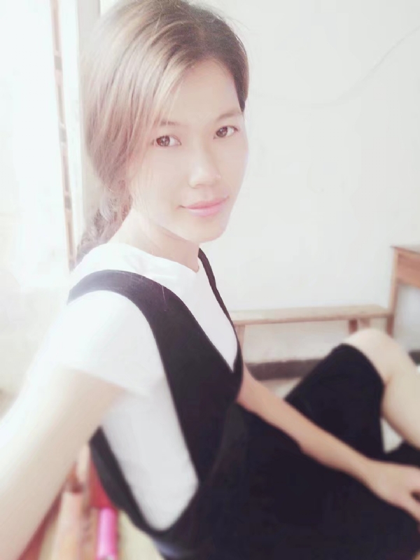 婷婷的第一张照片--龙岩相亲服务中心