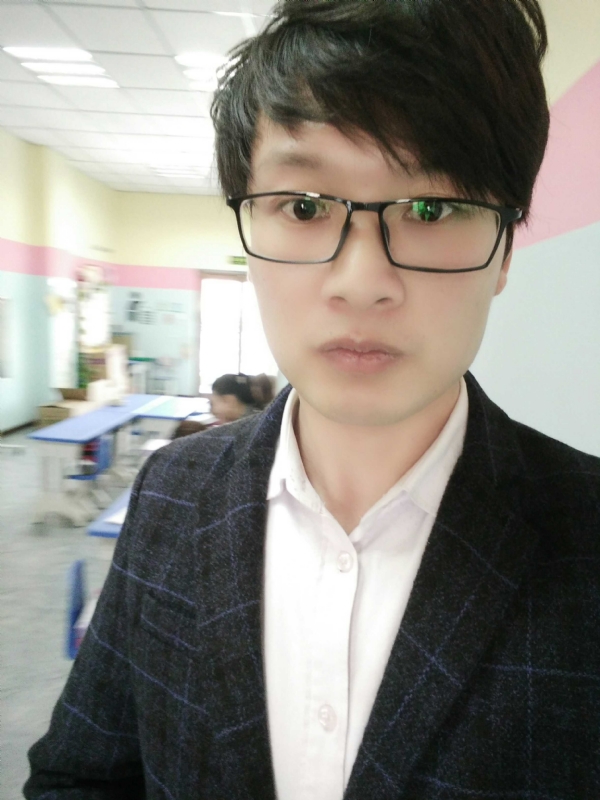 峰的呢喃的第一张照片--龙岩相亲服务中心