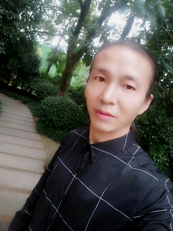 北方的狼的第一张照片--龙岩相亲服务中心