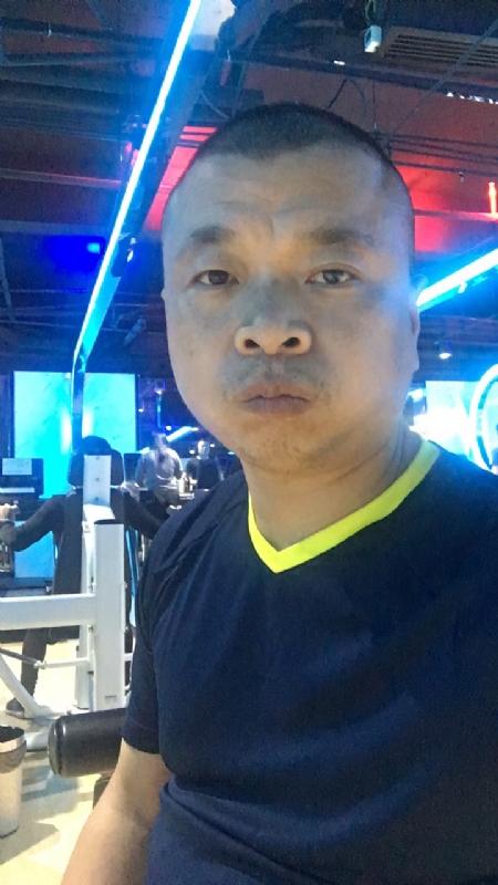 奋斗的第一张照片--龙岩相亲服务中心