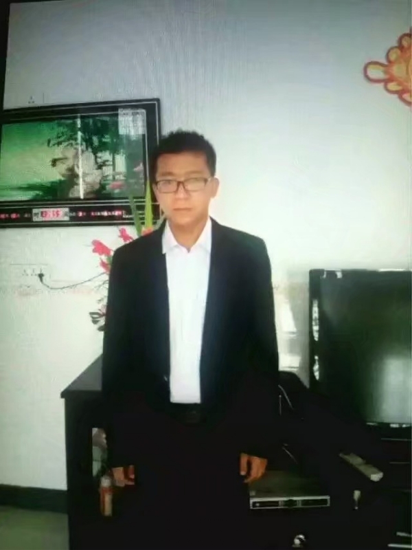 依然疼痛的第一张照片--龙岩相亲服务中心