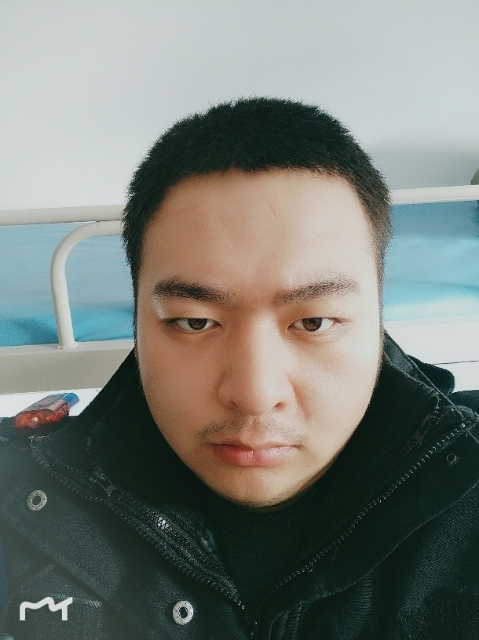 负重前行的第一张照片--龙岩相亲服务中心