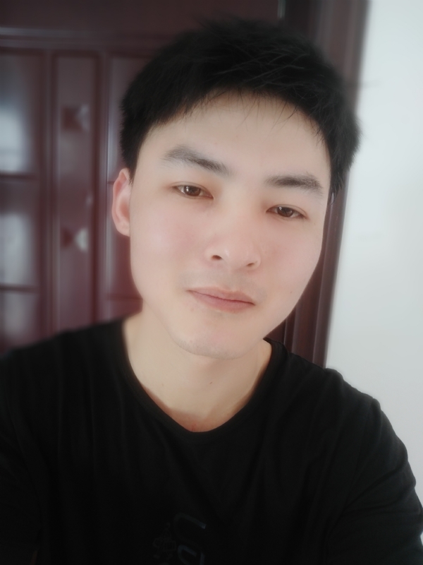 小情绪)っ的第一张照片--龙岩相亲服务中心