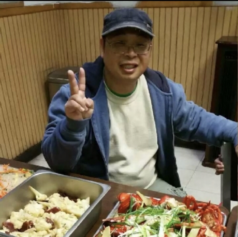 wally的第一张照片--龙岩相亲服务中心