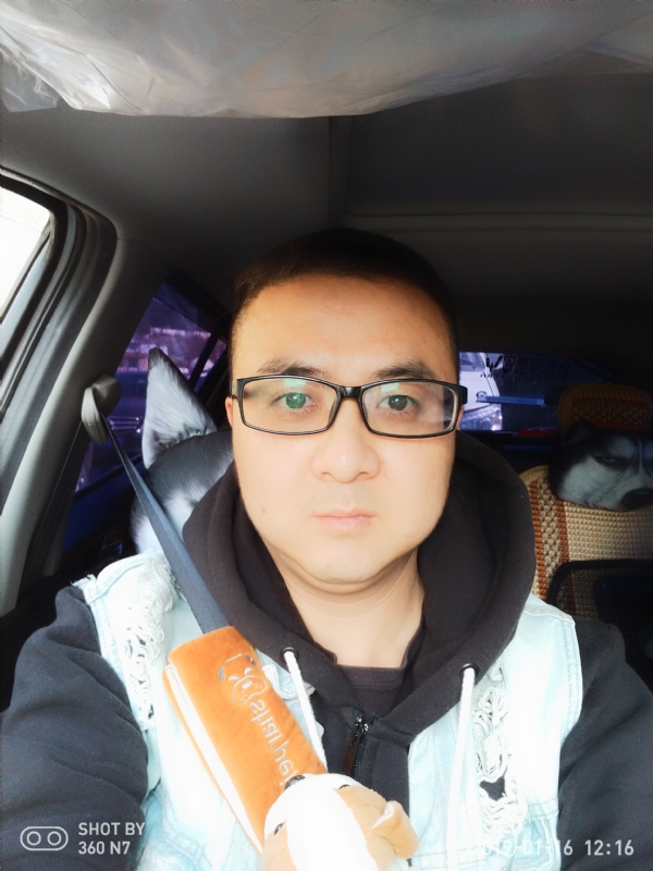 香烟最懂男人心的第一张照片--龙岩相亲服务中心