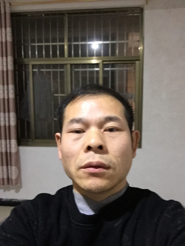 徐徐清风的第一张照片--龙岩相亲服务中心