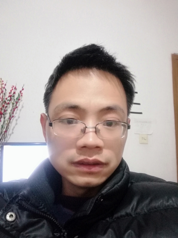 明月天涯的第一张照片--龙岩相亲服务中心