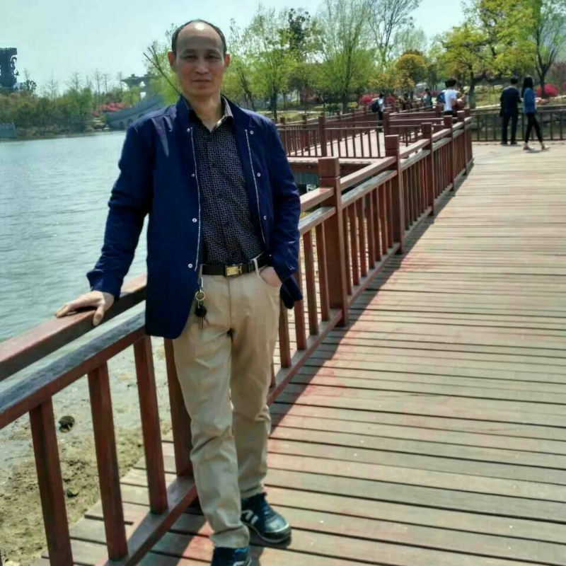 大随帅哥的第一张照片--龙岩相亲服务中心