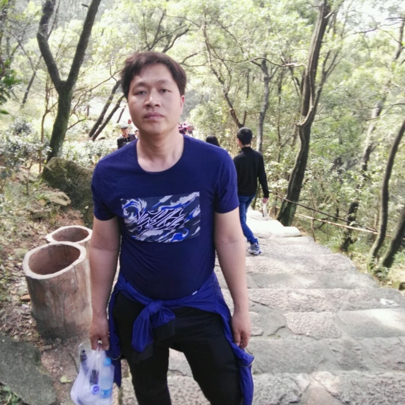 宁静的夏天的第一张照片--龙岩相亲服务中心