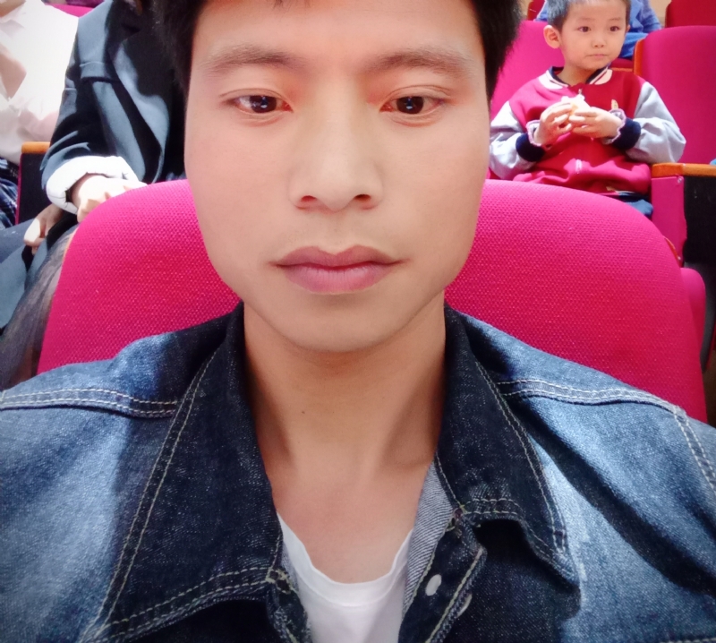 奋斗青年的第一张照片--龙岩相亲服务中心