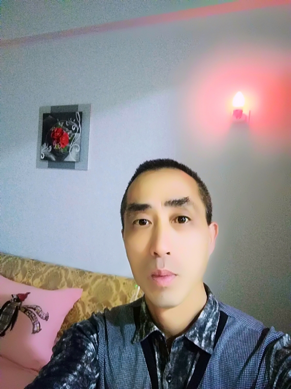 真诚的第一张照片--龙岩相亲服务中心