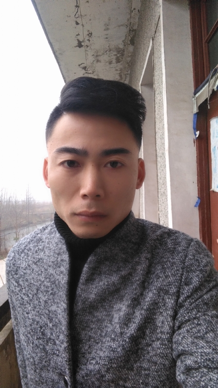 谁伴我闯荡的第一张照片--龙岩相亲服务中心