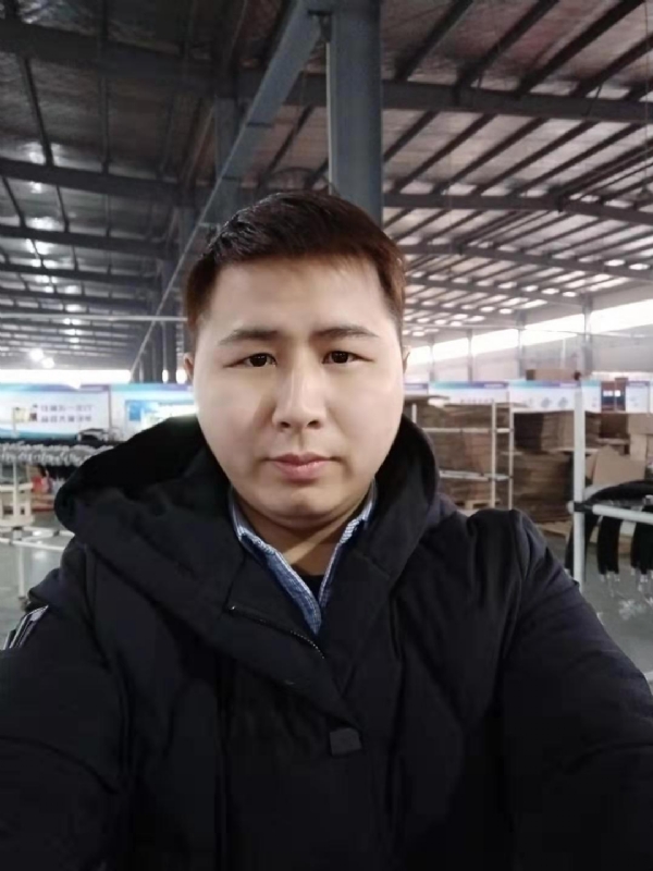刀锋的第一张照片--龙岩相亲服务中心