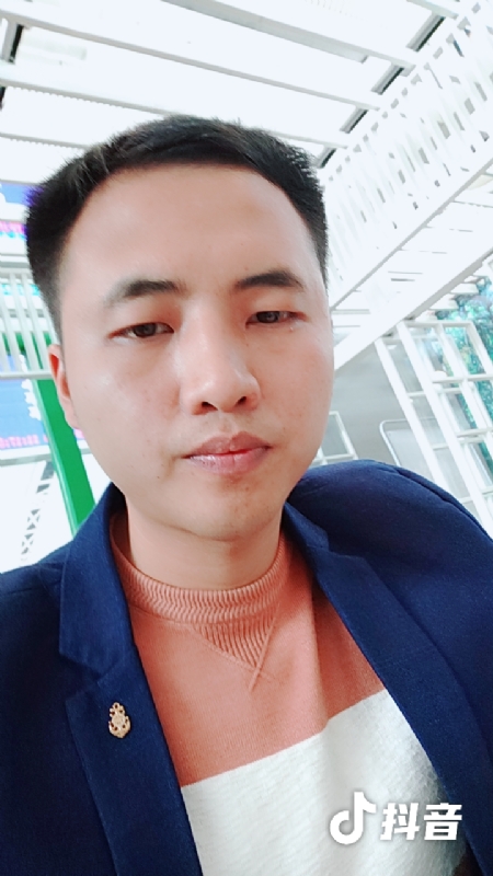 佳鑫的第一张照片--龙岩相亲服务中心