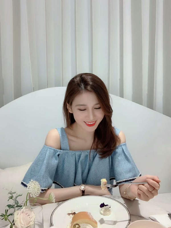 Emily的第三张照片--龙岩相亲服务中心