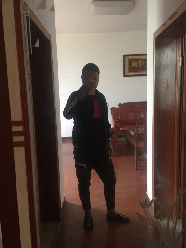 MC无所畏惧的第一张照片--龙岩相亲服务中心