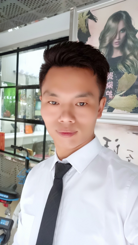 阳光男士的第一张照片--龙岩相亲服务中心