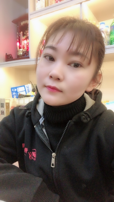 泡沫的第一张照片--龙岩相亲服务中心