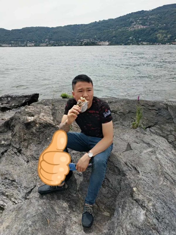 绚烂背后的平淡的第一张照片--龙岩相亲服务中心