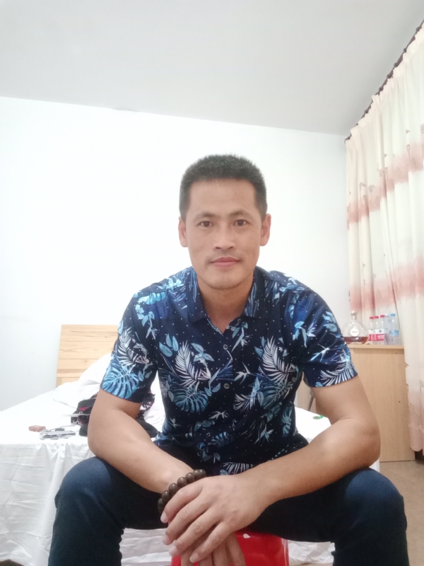 风雨夜归人的第二张照片--龙岩相亲服务中心