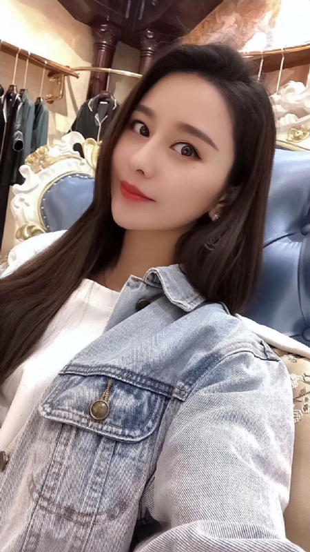李珊珊的第一张照片--龙岩相亲服务中心