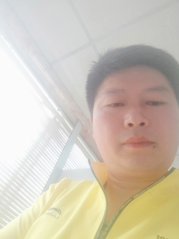 山男的第一张照片--龙岩相亲服务中心