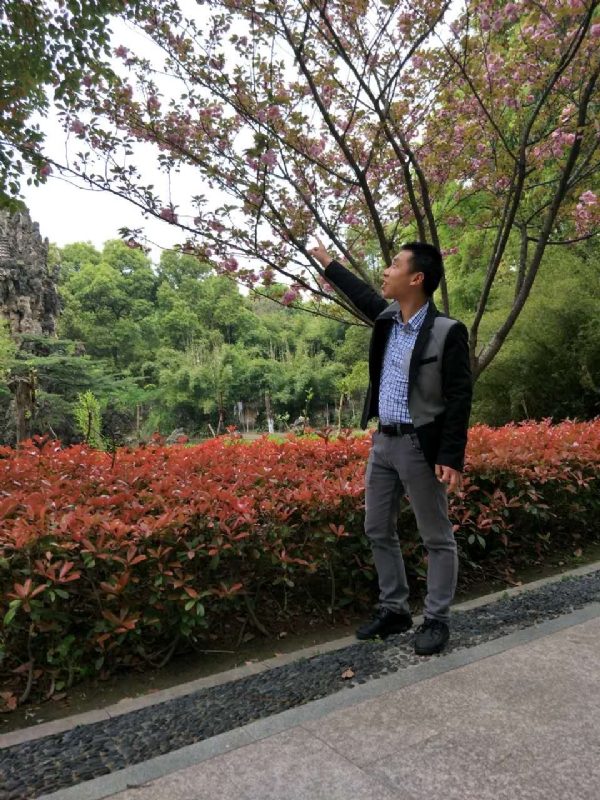 坦诚的第一张照片--龙岩相亲服务中心
