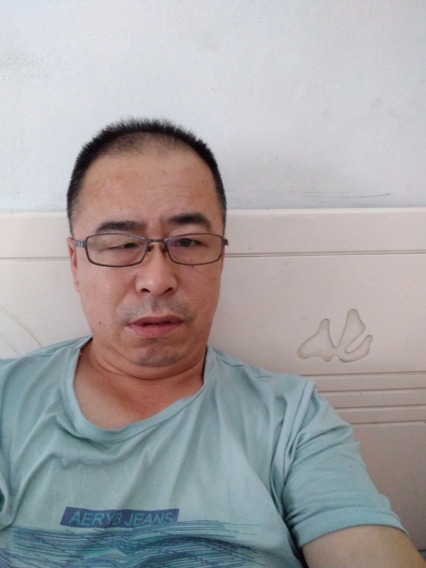 大叔的第一张照片--龙岩相亲服务中心