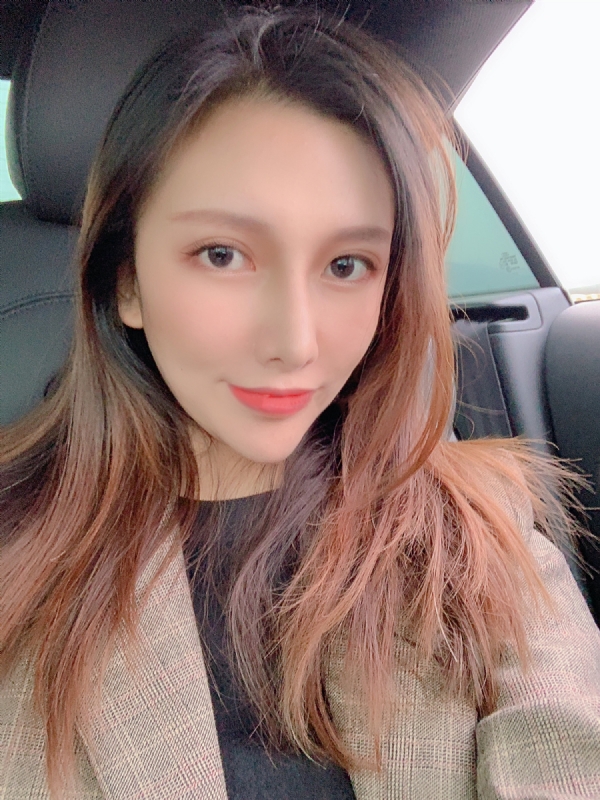 李岚Lancy的第一张照片--龙岩相亲服务中心