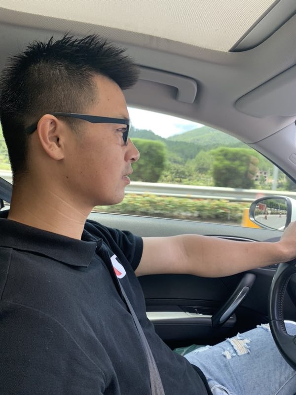 浪漫益友的第一张照片--龙岩相亲服务中心