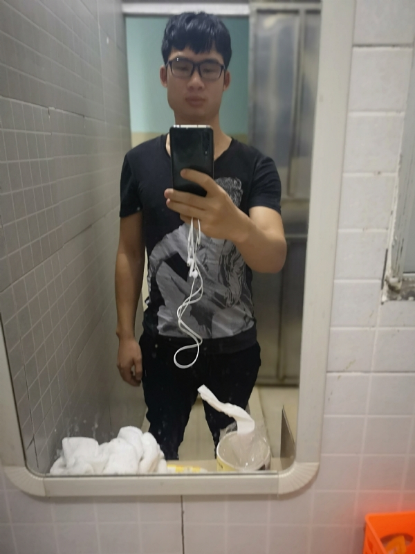 右手的执着的第一张照片--龙岩相亲服务中心