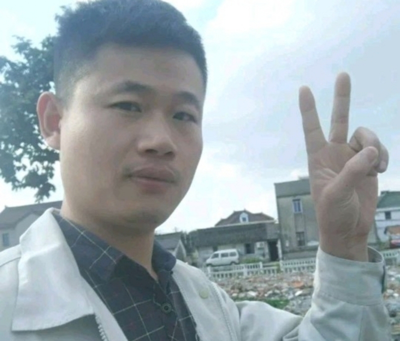 兰花的第一张照片--龙岩相亲服务中心