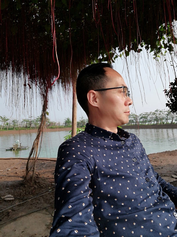 守望烟云的第一张照片--龙岩相亲服务中心
