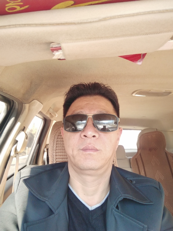 傲骨寒梅的第一张照片--龙岩相亲服务中心