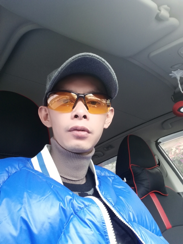 愿得一人心的第一张照片--龙岩相亲服务中心