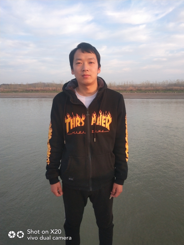 一往情深的第一张照片--龙岩相亲服务中心