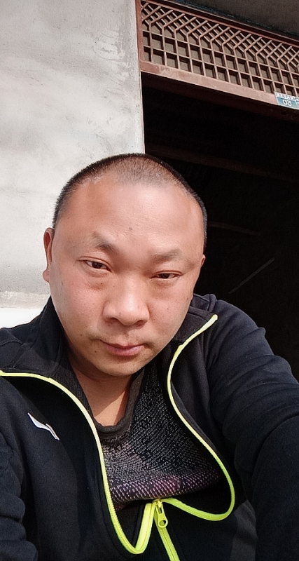 马克的第一张照片--龙岩相亲服务中心