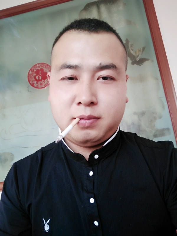 贰爺的第一张照片--龙岩相亲服务中心