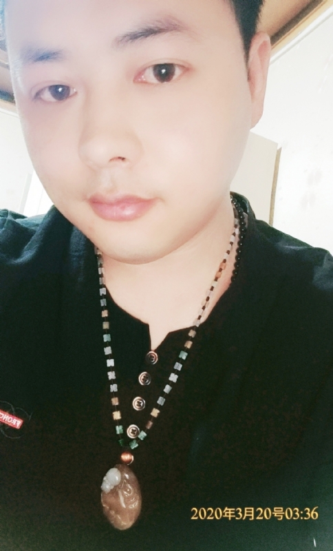 滴水成沙的第一张照片--龙岩相亲服务中心