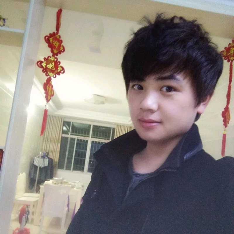 凤凰机器人卡卡老师的第一张照片--龙岩相亲服务中心