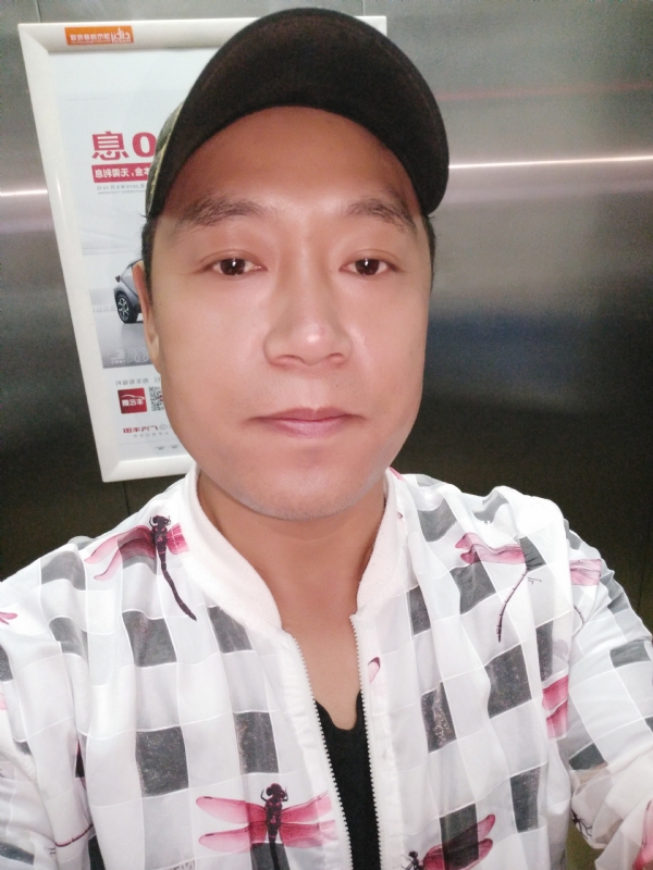 hainy的第一张照片--龙岩相亲服务中心
