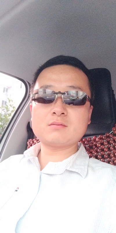 痛苦的单身狗的第二张照片--龙岩相亲服务中心