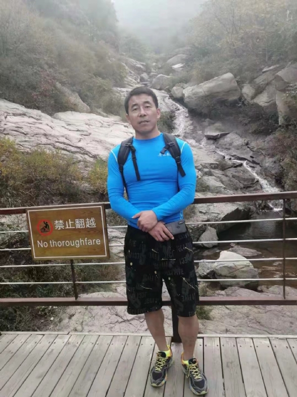 四季阳光的第一张照片--龙岩相亲服务中心