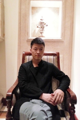 制片人杨亚林的第一张照片--龙岩相亲服务中心